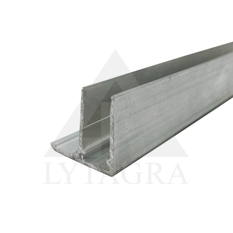 106000 UŽBAIGIMO PROFILIS F 10 MM ALIUMINIS 2,1