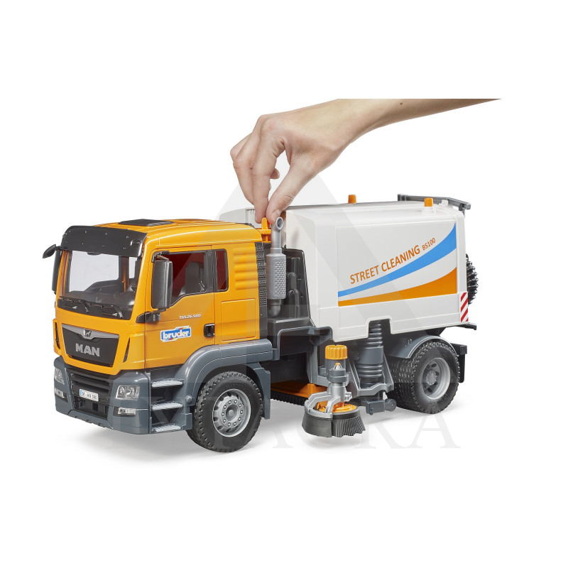 Bruder Man tga gatvių valymo sunkvežimis 03780
