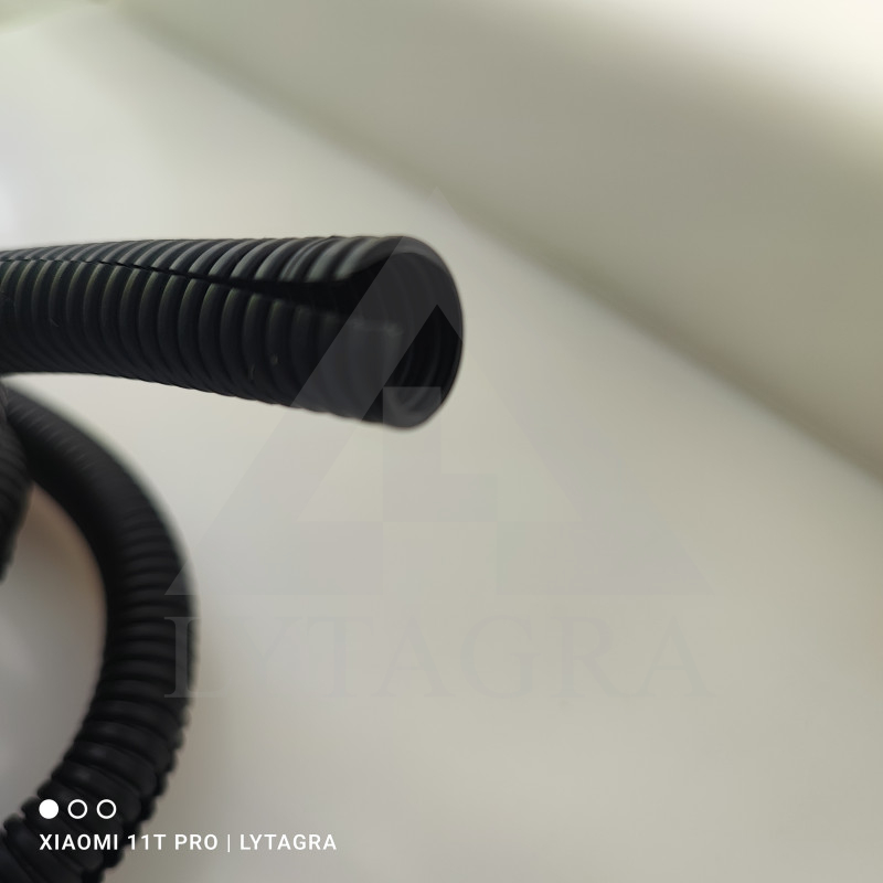 Gofra plastikinė su prapjovimu 10/13 mm