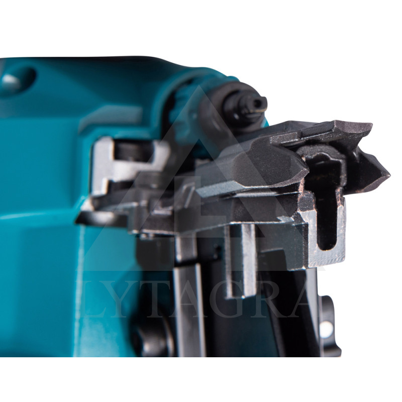 Akumuliatorinė LXT® viniakalė MAKITA DBN901ZK 18V 20°-22°