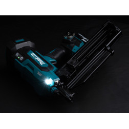 Akumuliatorinė LXT® viniakalė MAKITA DBN901ZK 18V 20°-22°