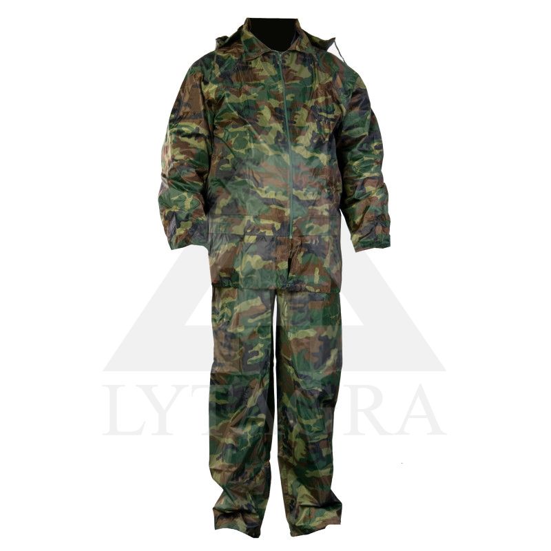 KAMUFLIAŽINIS KOSTIUMAS NUO LIETAUS 3XL d.